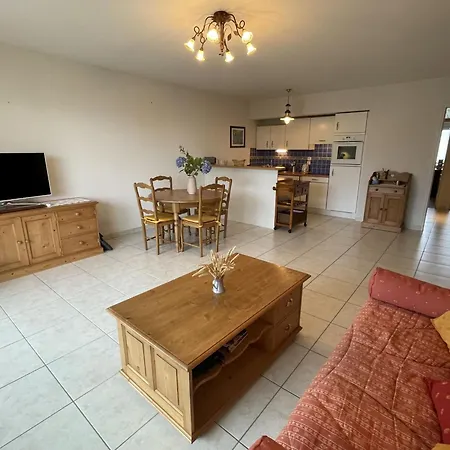 T3 A : Terrasse, Ascenseur, Parking, Internet - Fr-1-775-3