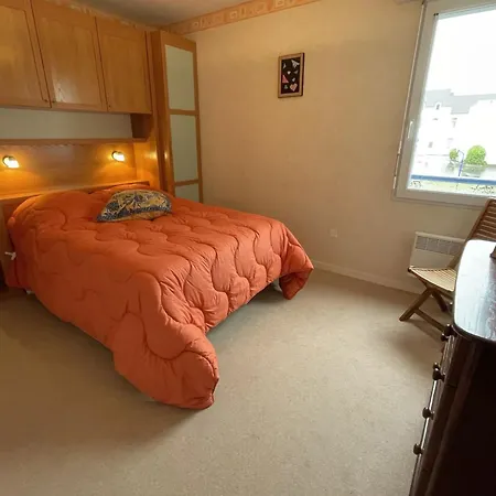 T3 A : Terrasse, Ascenseur, Parking, Internet - Fr-1-775-3 *